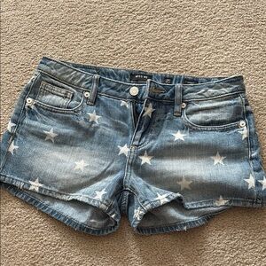 Miss Me Blue Star-Patterned Women's Shorts